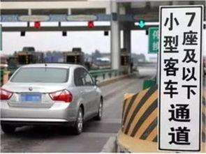 打架堵车吃瓜,街头冲突、交通拥堵与围观者的“吃瓜”心态